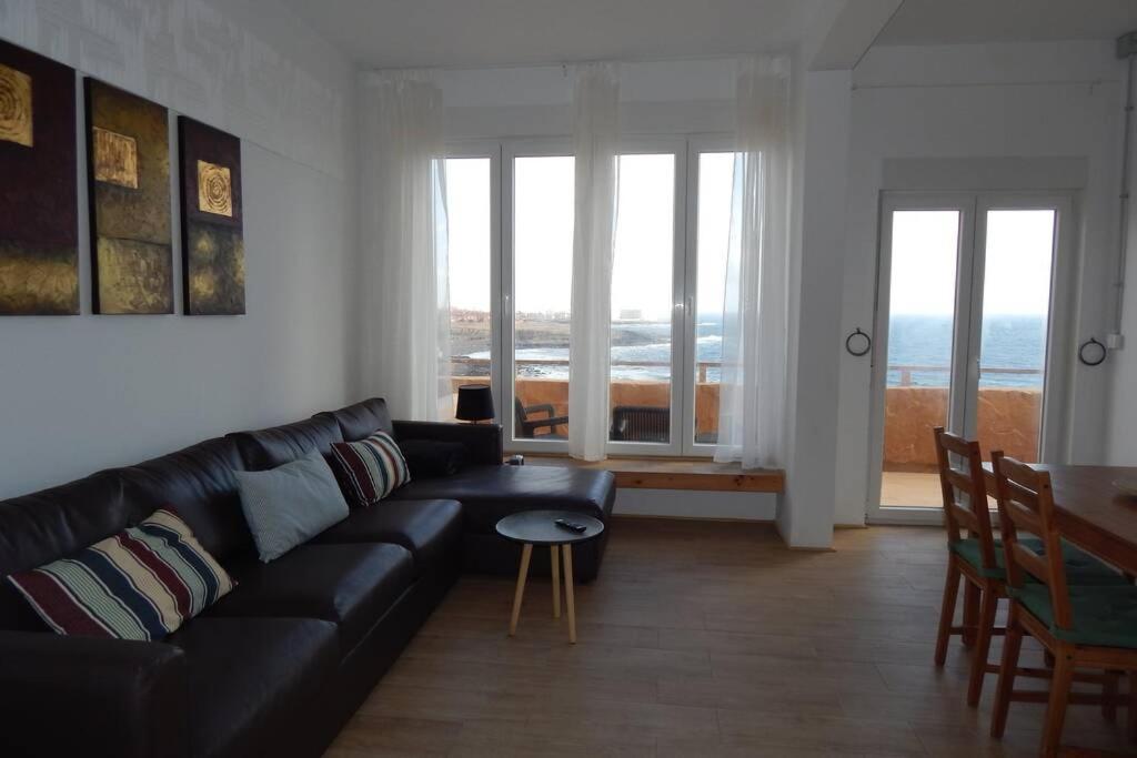 Big, Large Cozy Apartment With Sea View Ask For Additional Bedroom As An Extra Option テルデ エクステリア 写真